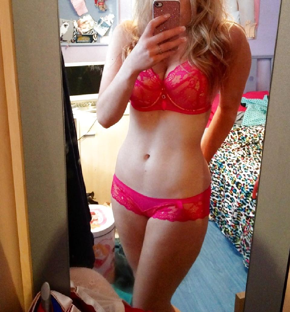 25P Self Pics - Hot Amateurs - Vol 31!