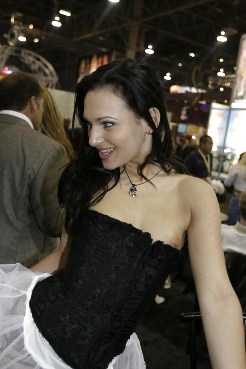 25P Downblouse 1