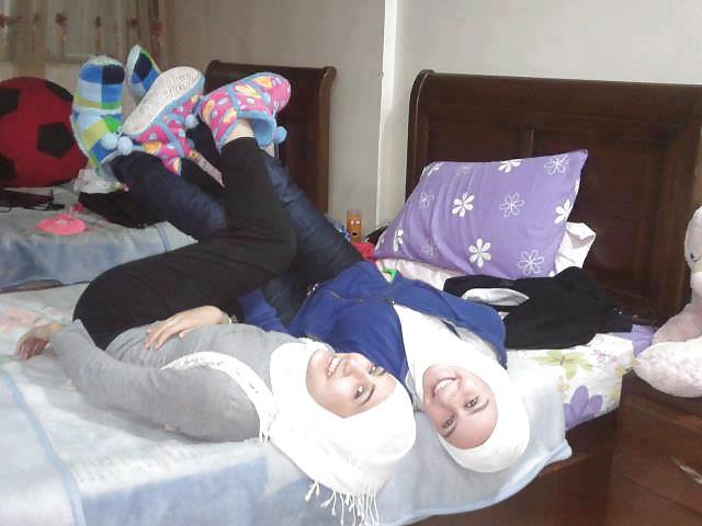 10P Arab Girls 4U ( Lesbians Colleftios - Part 3) 