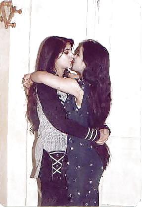 10P Arab Girls 4U ( Lesbians Colleftios - Part 3) 