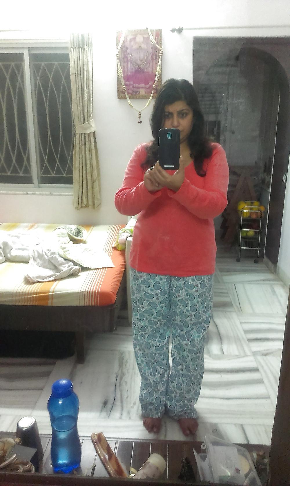 15P Riya pakistan India India girlfriend bhabhi aunty desi