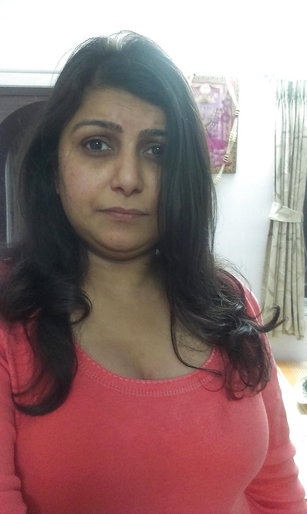 15P Riya pakistan India India girlfriend bhabhi aunty desi