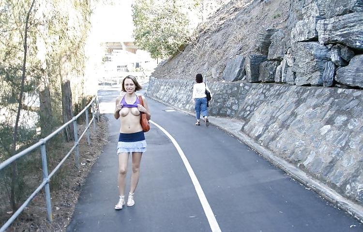 8P A walk through the city