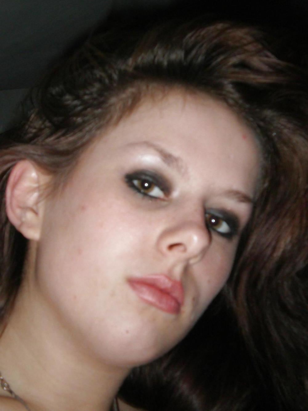 25P Teen loves to suck&fuck 1