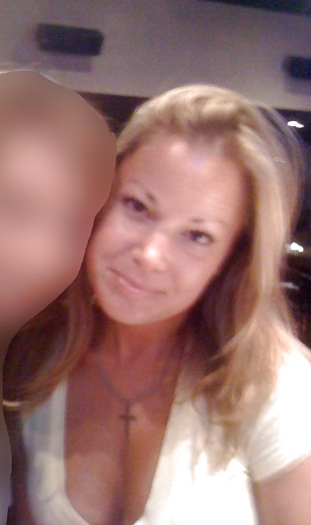 6P Blonde MILF Self Shots