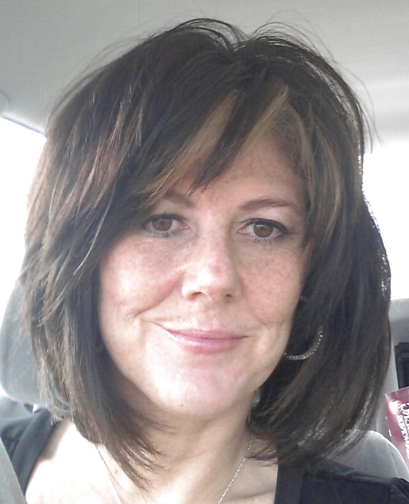 7P Mature Brunette Self Pics