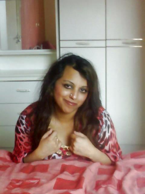 25P Desi Hot-Wives..