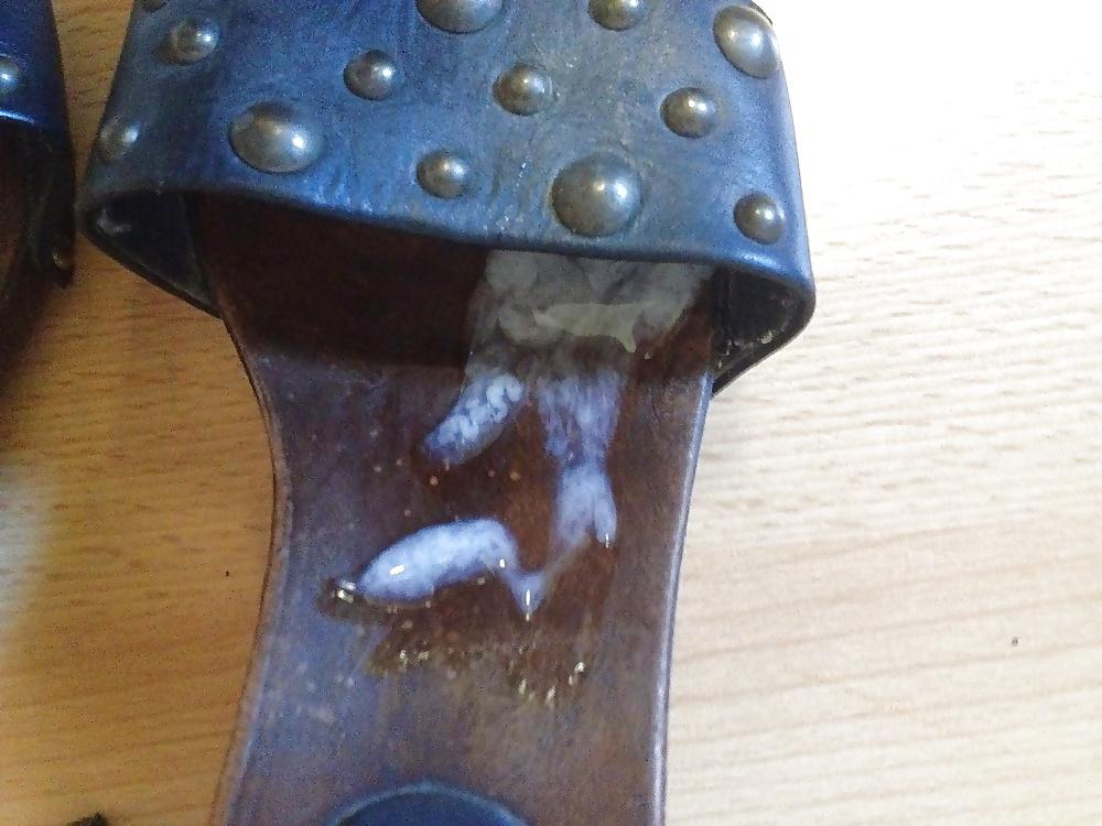 25P Cum shoes fetiche