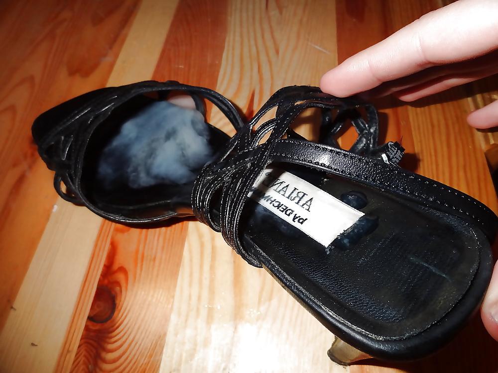 25P Cum shoes fetiche