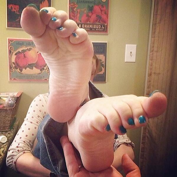 25P Foot Fetish 5