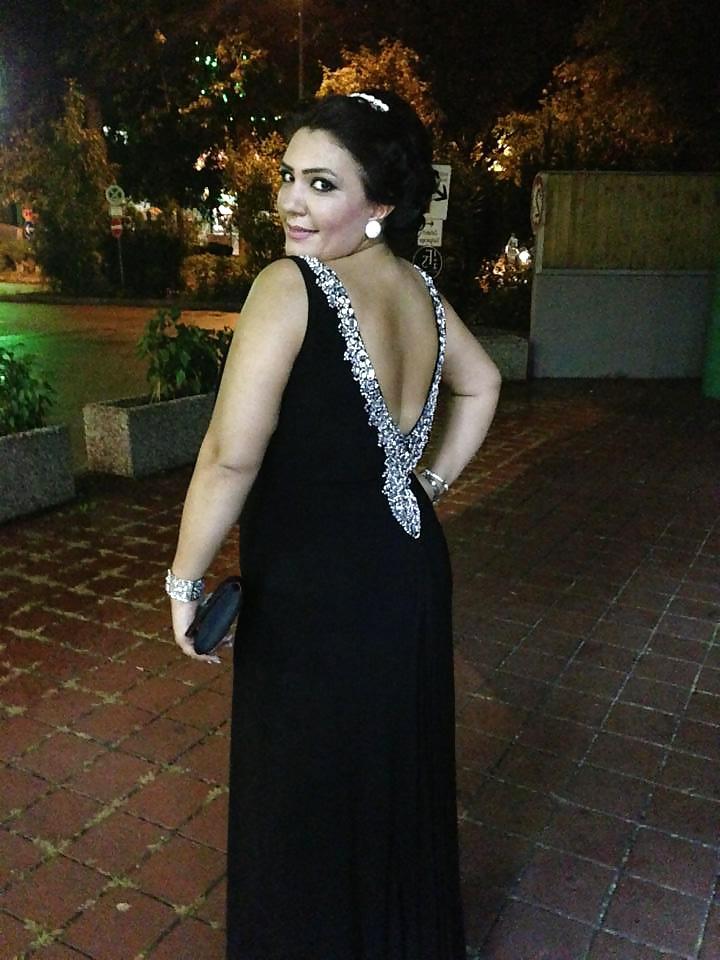11P Turkish Milfs! Which one had most cocks?