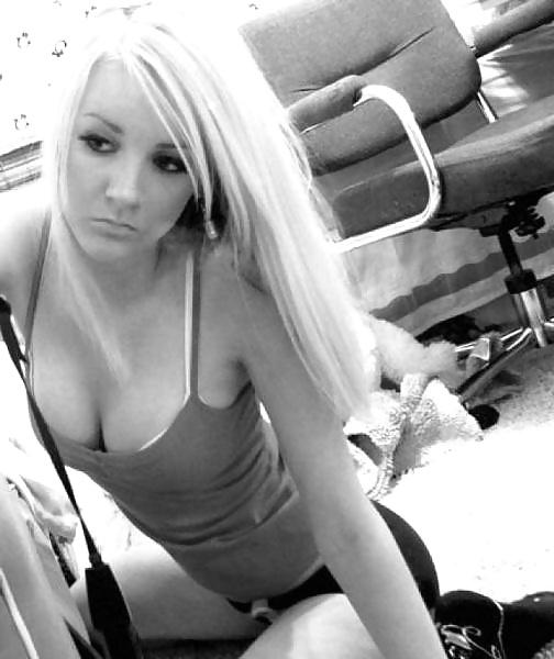 25P Self Pics - Hot Amateurs - vol 34!