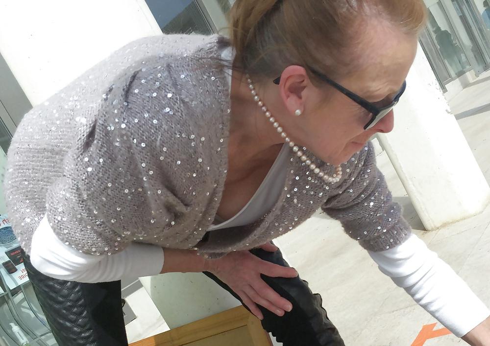 25P Downblouse