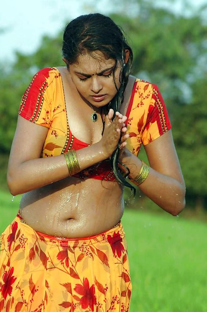 25P Indian auntys