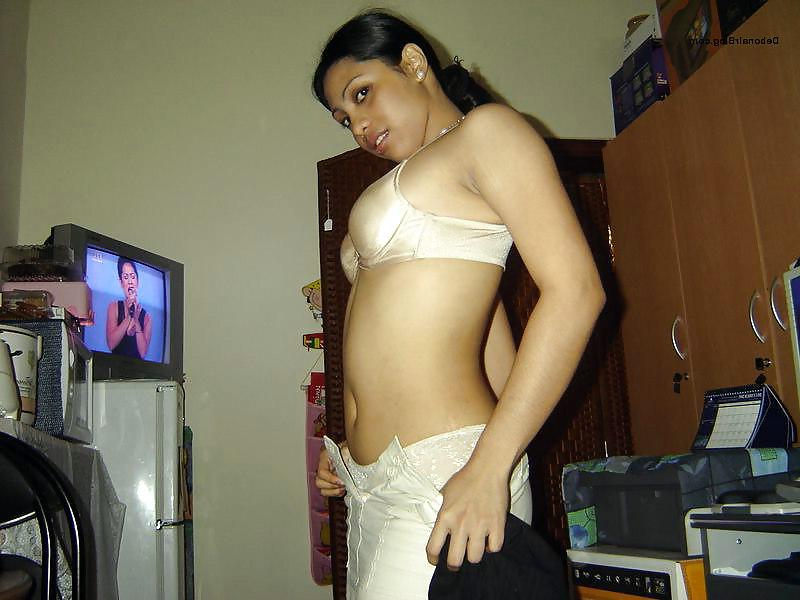 15P Indian teen nude 4