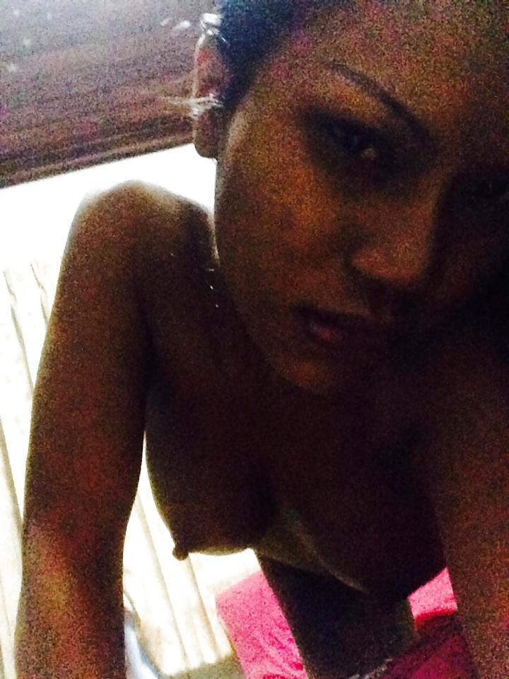 25P Thai girl private photos(Facebook) 2