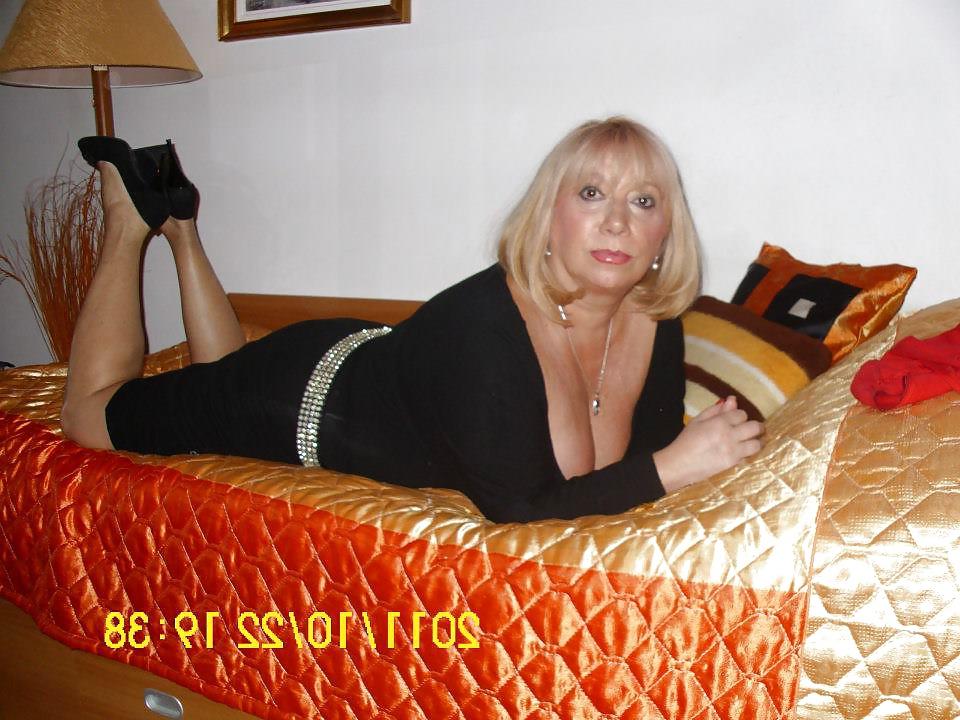 10P My sexy granny part 1