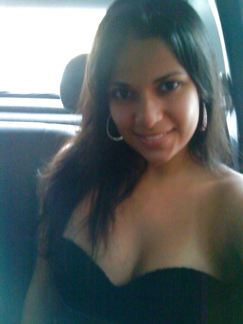 18P DELHI GIRL JANVI-INDIAN DESI PORN SET 8.2