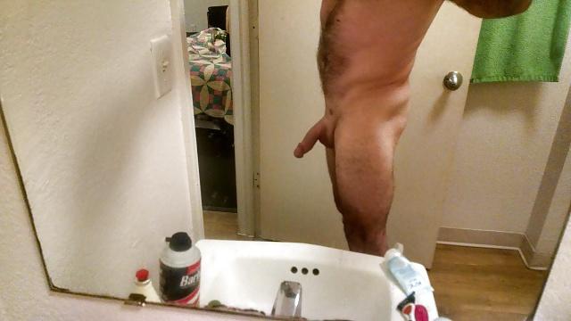 8P Looking for a big-busted woman for a threesome