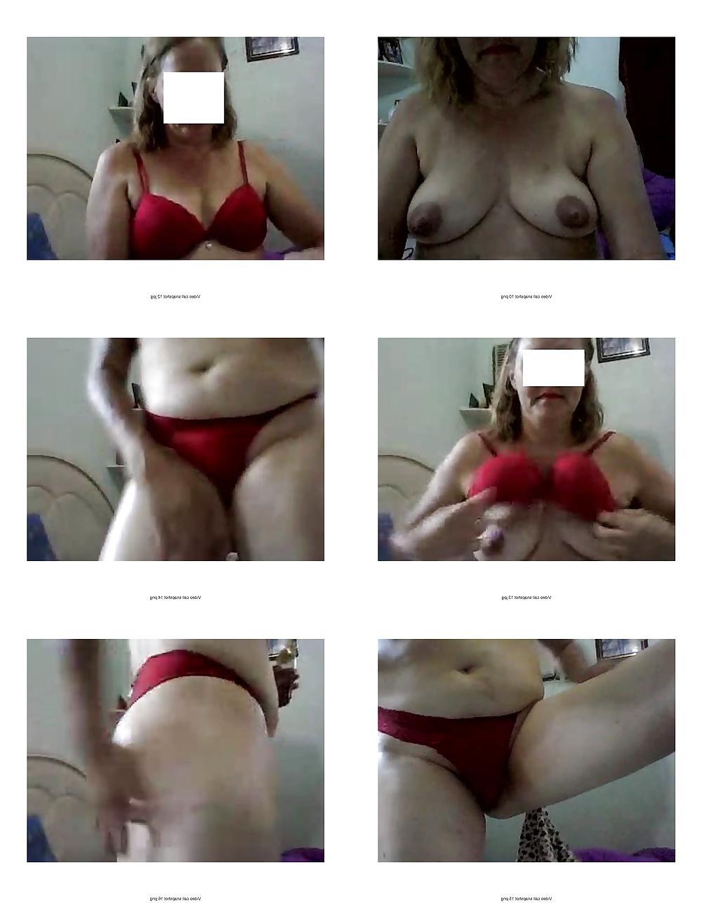 10P MATURE WOMAN MASTURBATES 