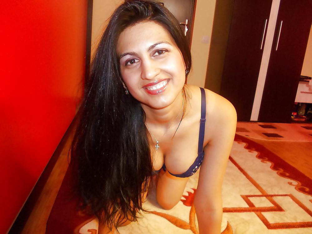 10P Desi babe 