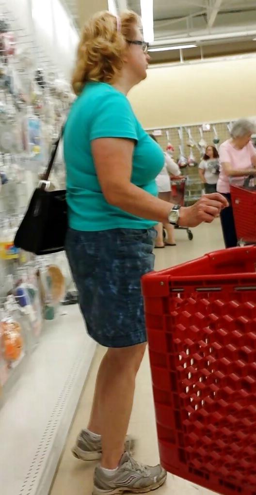 23P Public shopping candid teen and mature leg, ass and tits