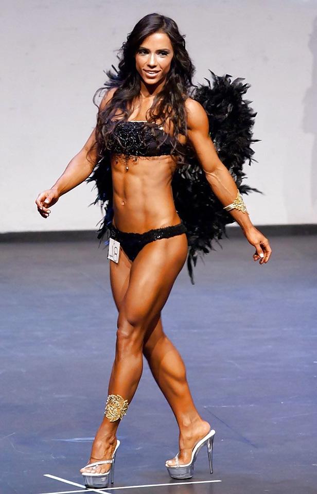 25P Fitnes woman