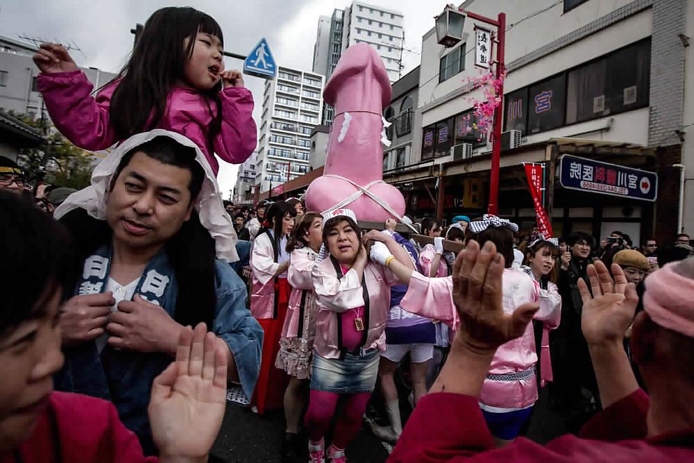 14P Japan's Penis Festival