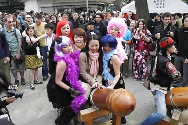 14P Japan's Penis Festival