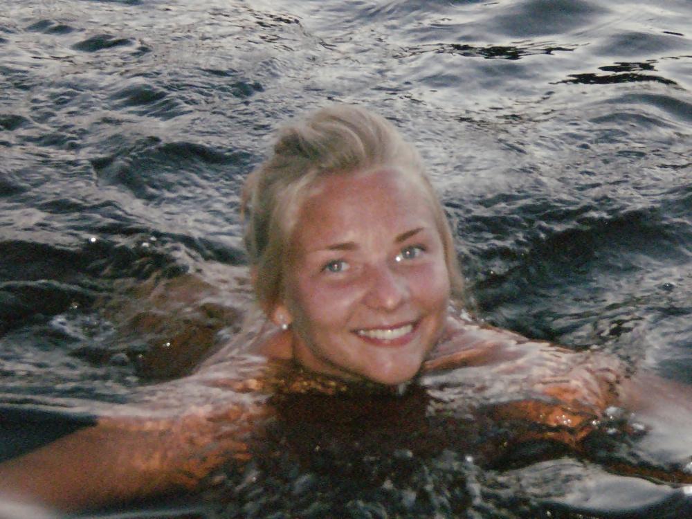 25P Two Teens! (Lake Swimming)