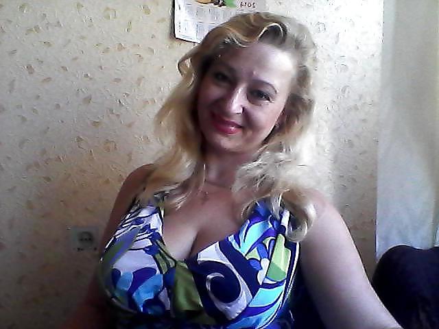 12P Busty Russian Woman 1802