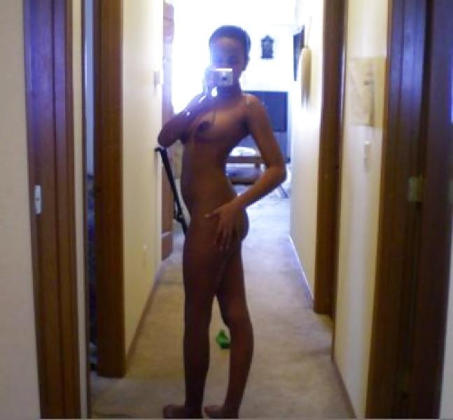 25P Schwarze Self-Pic-Babes
