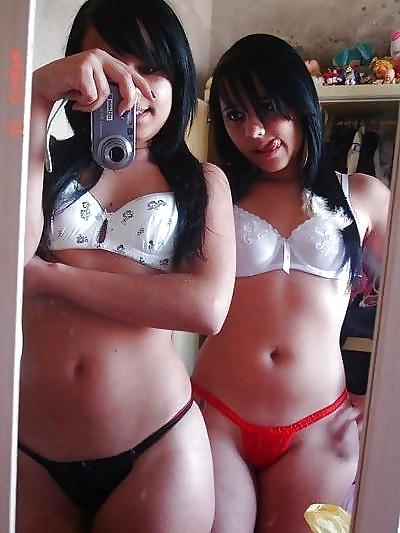 25P Self Pics Hot Amateurs - vol 28!