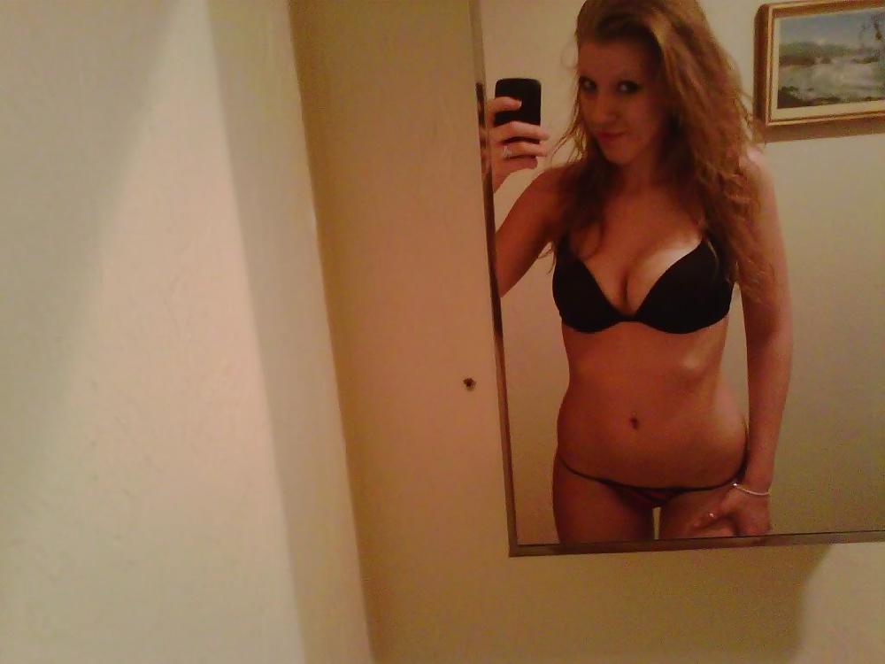 25P Self Pics Hot Amateurs - vol 28!