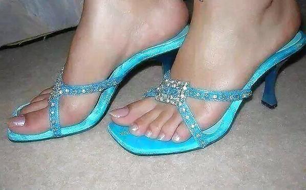 18P PAKI INDIAN DESI PAKISTANI FEET FOOT FETISH