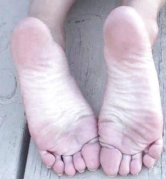18P PAKI INDIAN DESI PAKISTANI FEET FOOT FETISH