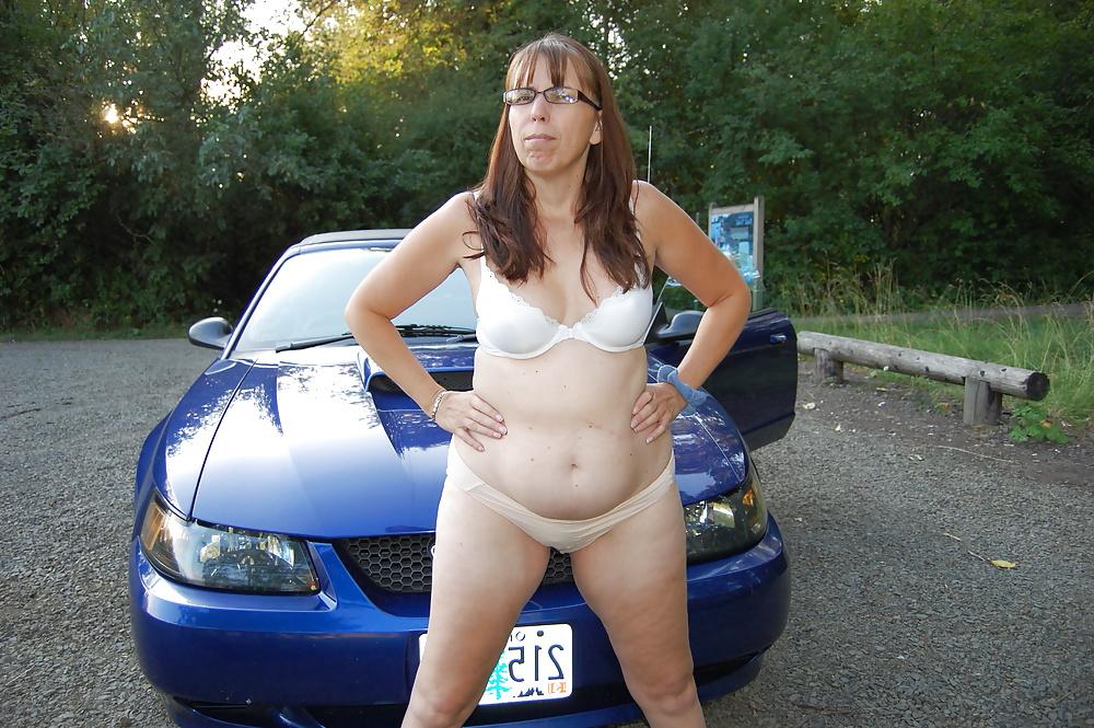 25P Flashing Hairy Kathy