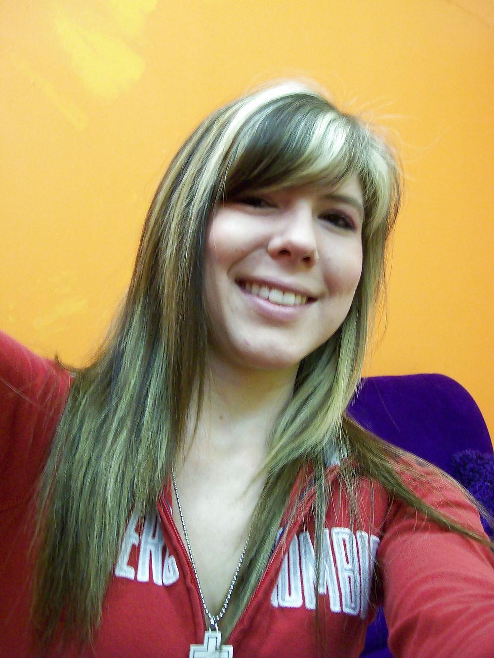 25P Hot self and blow pics of nice girl