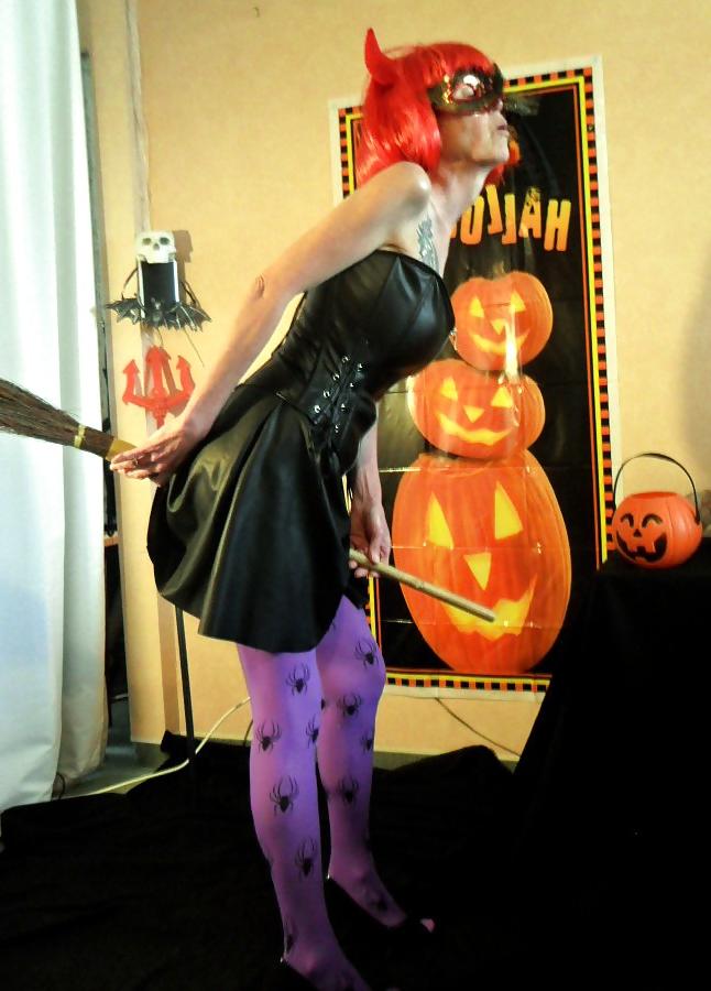 25P Halloween fun