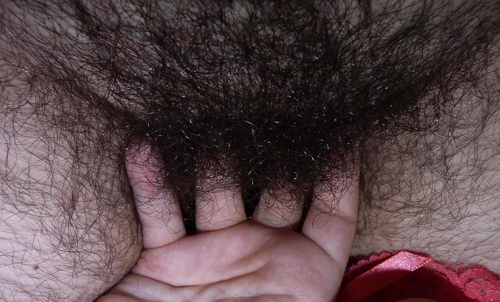 25P Amateur Hairy Beauty