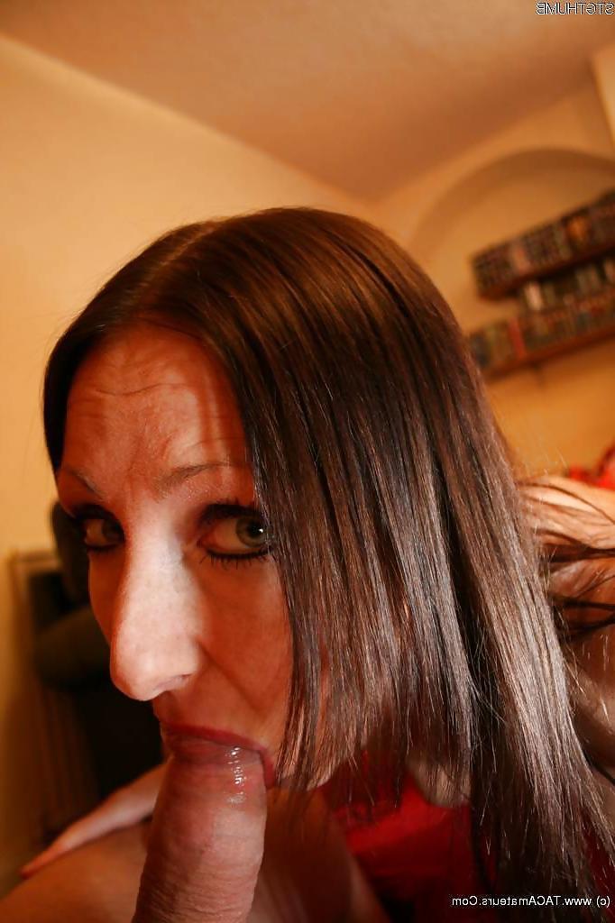 24P Lipstick blowjob