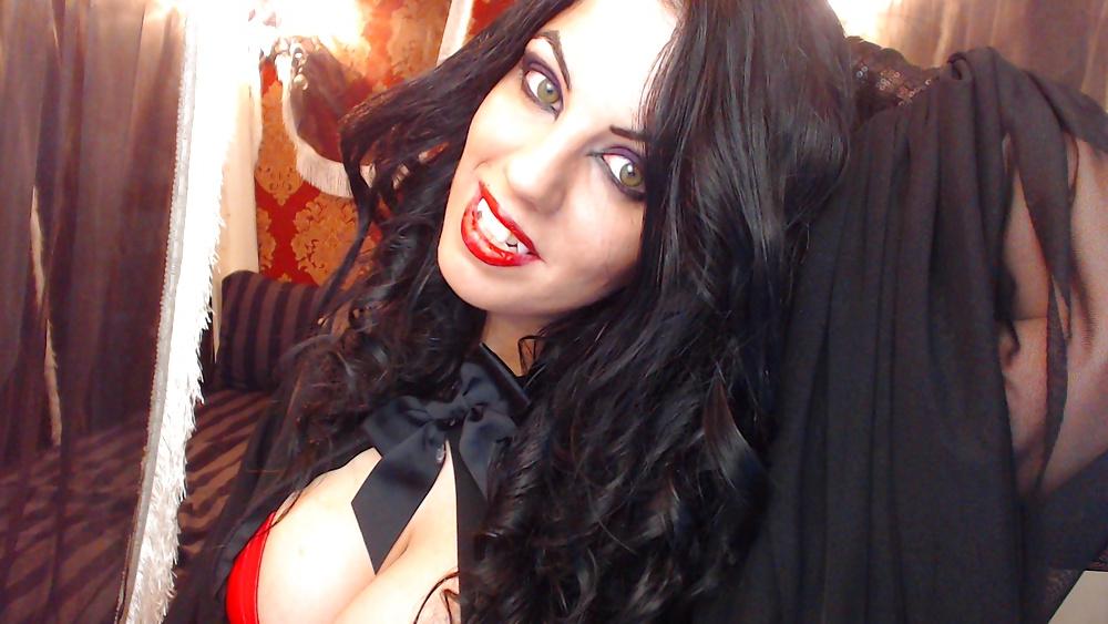 8P Trick or treat ..Halloween pics