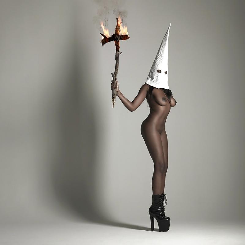 21P Artistics nude black beauty