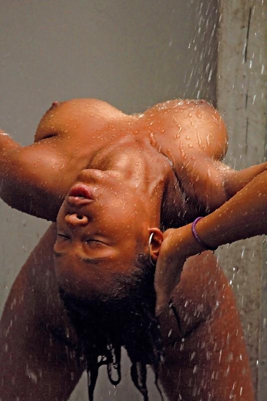 21P Artistics nude black beauty