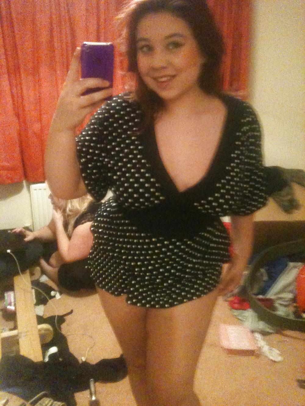 10P Let me see your hips swing !