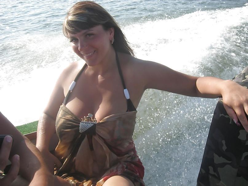 17P Busty Russian Woman 1943