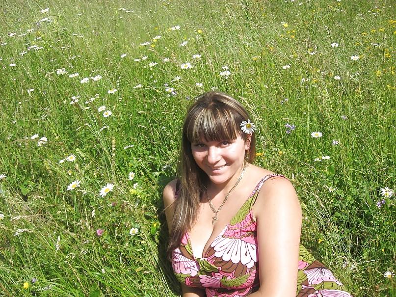 17P Busty Russian Woman 1943
