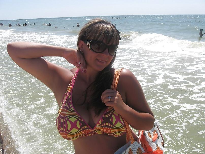 17P Busty Russian Woman 1943