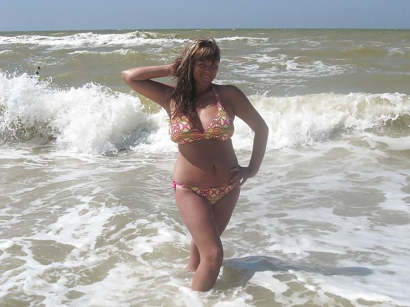 17P Busty Russian Woman 1943
