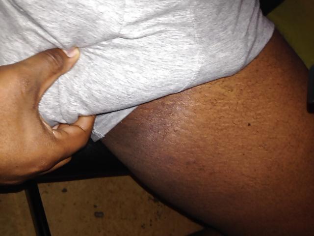 5P Muscular 25 year old black guy